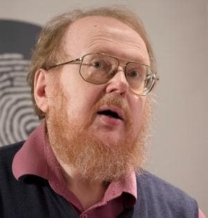 Professor Knut Vikør ved Universitetet i Bergen forsker på islamske lover.