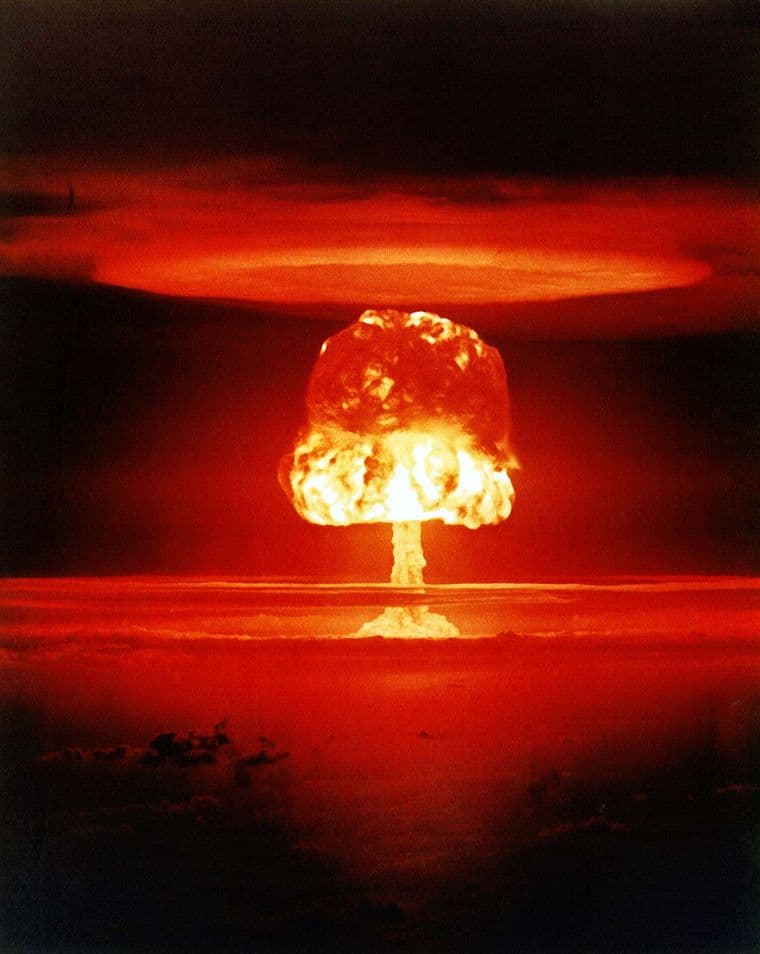 Bildet viser «Castle Romeo» - en atomprøvesprengning i USA 27. mars 1954. 
